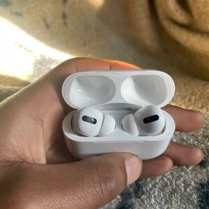 White Wireless Earbuds with Charging Case